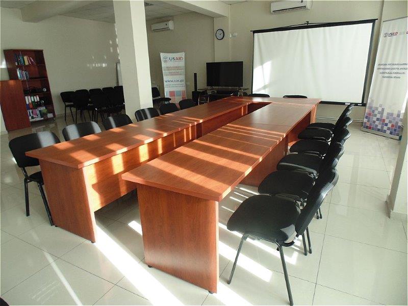 დიდი საკონფერენციო ოთახი