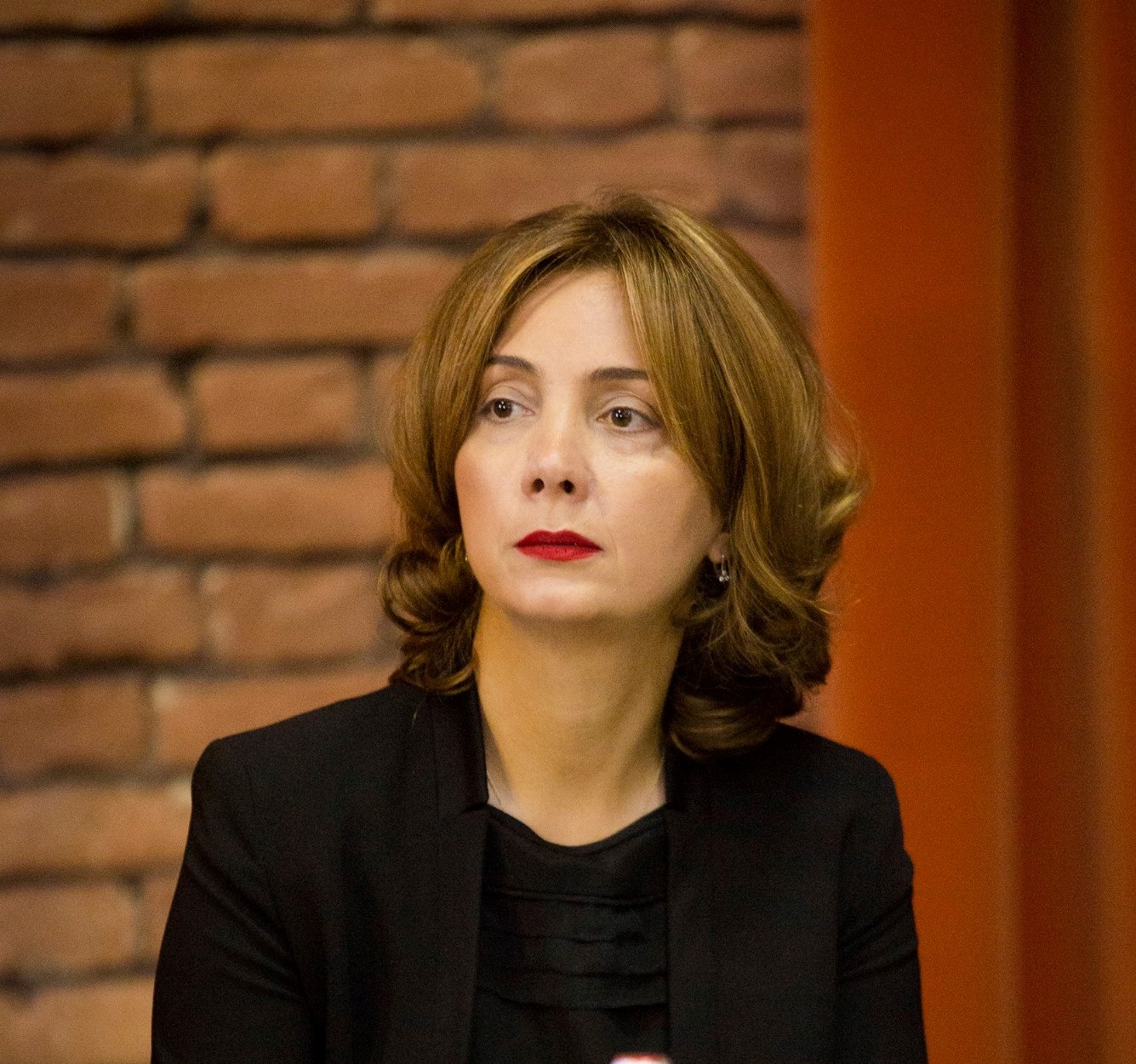 ნინა ხატისკაცი ნინა ხატისკაცი